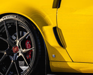 c6_corvette_zr1_extended_mudflaps_01