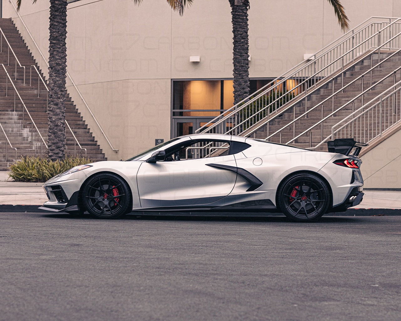 c8-race-edition-wing-flash_03