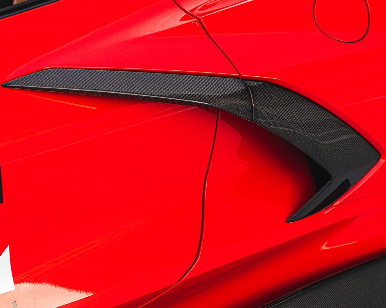 C8 Corvette carbon fiber rear side scoop boomerang trim and door handle cover 