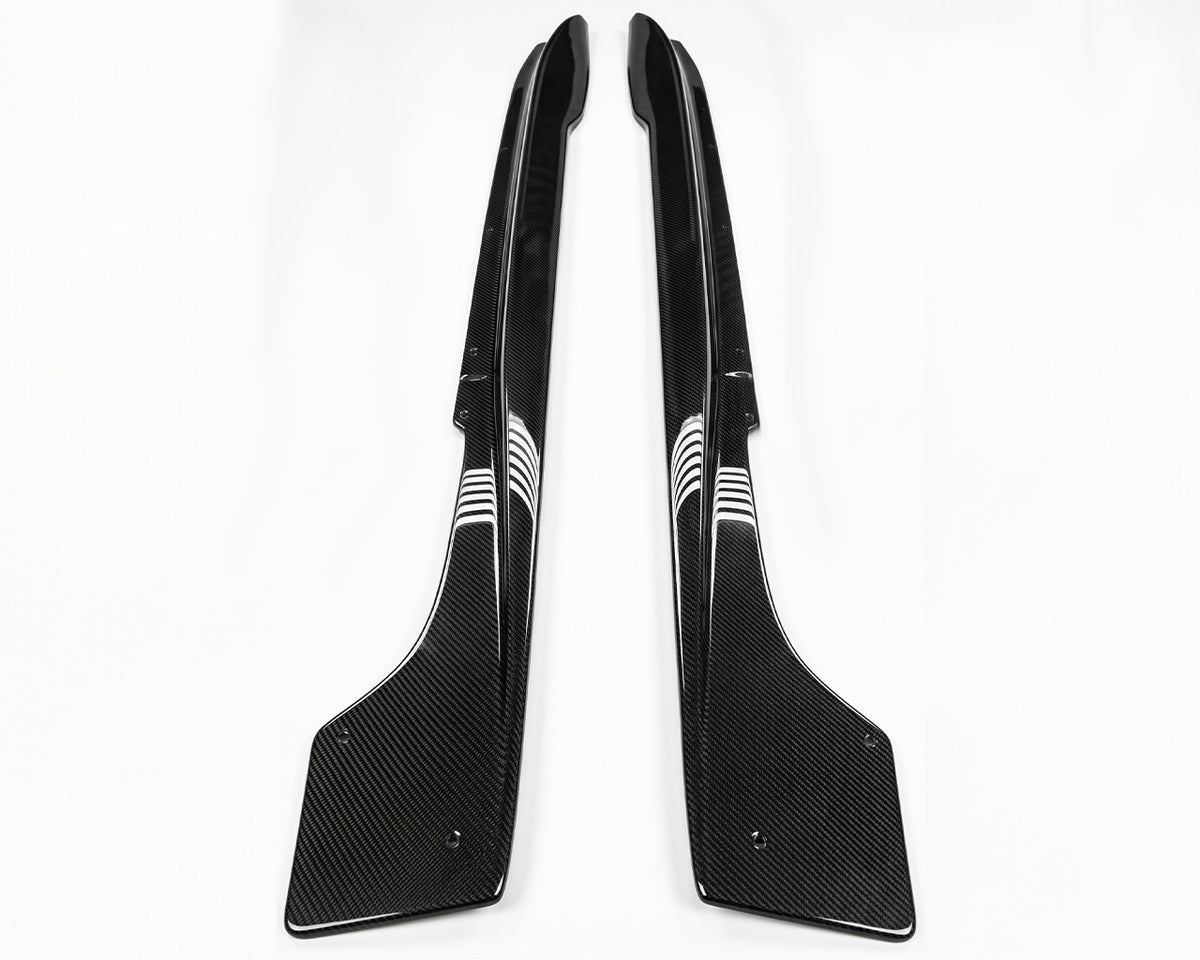 close up of pre-preg c8 z06 C7 full length extended carbon fiber rocker panel side skirt